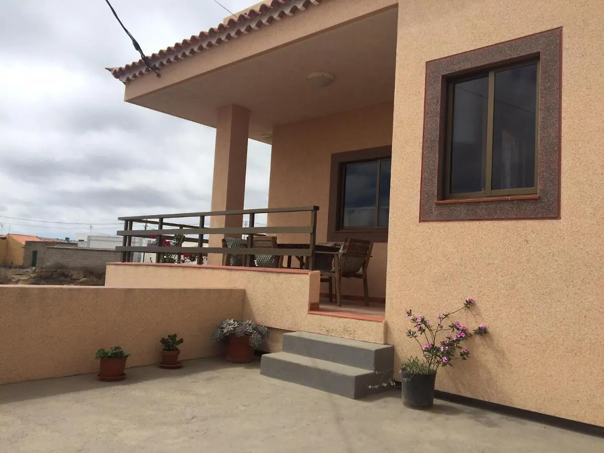 הוילה Arico Casa Manuni בית נופש